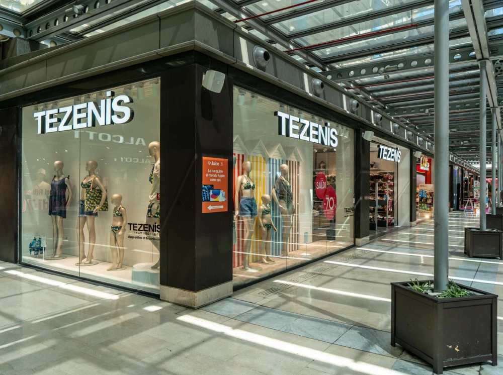 Vetrina Tezenis Lingotto