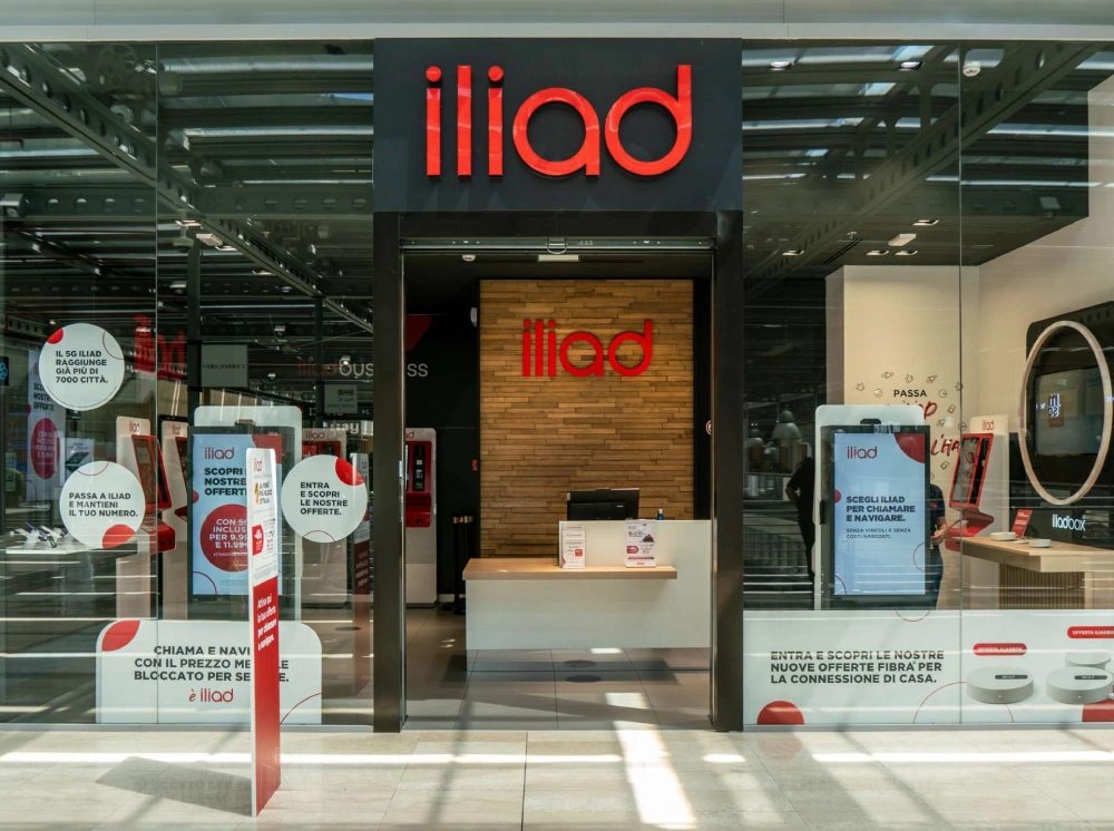 negozio iliad centro commerciale lingotto