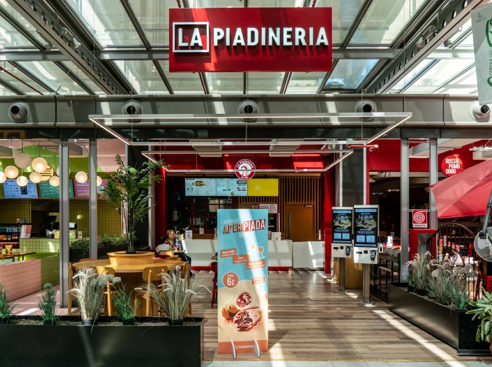 negozio piadineria centro commerciale lingotto