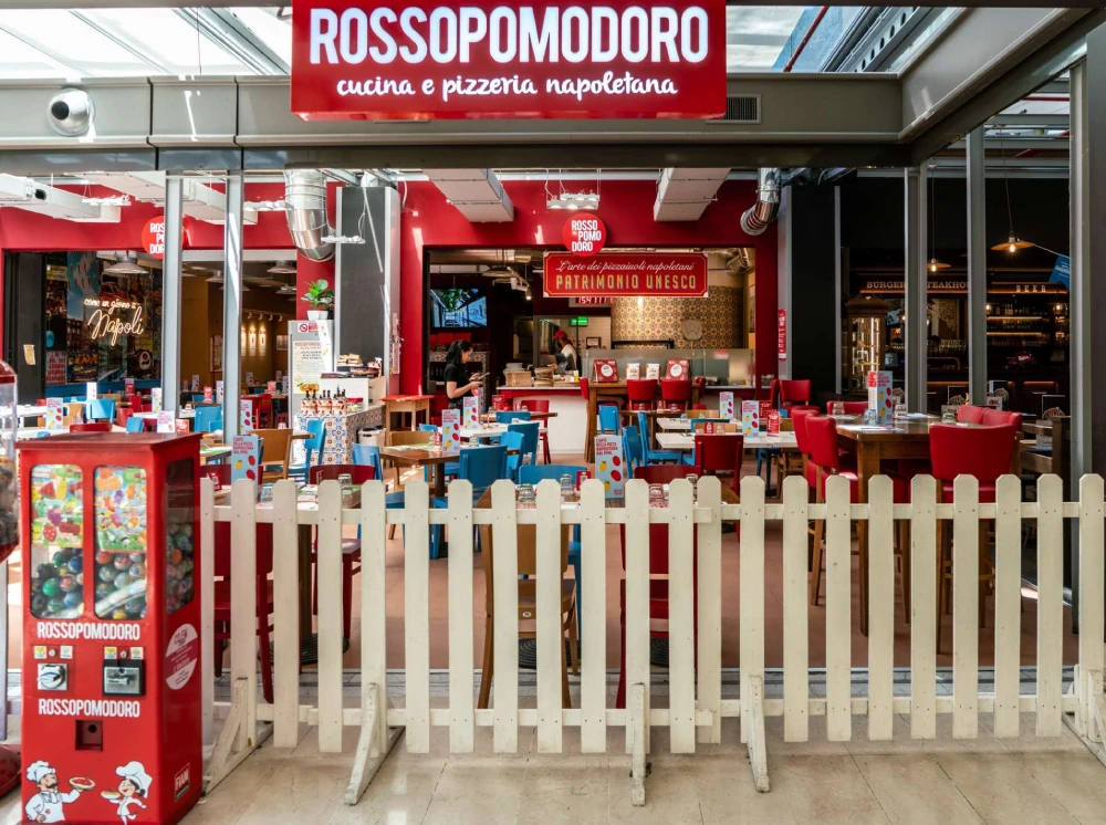 negozio rossopomodoro centro commerciale lingotto