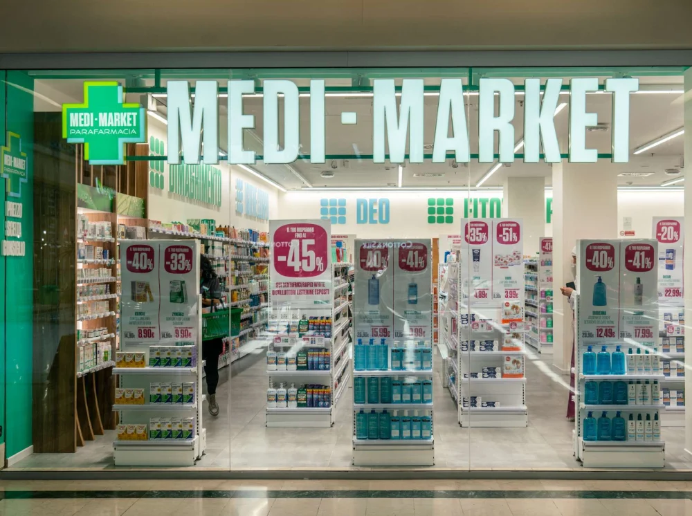 negozio parafarmacia centro commerciale lingotto