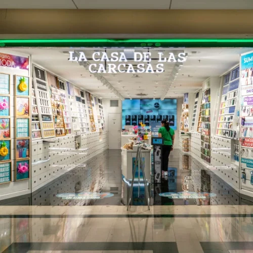 negozio carcasas centro commerciale lingotto