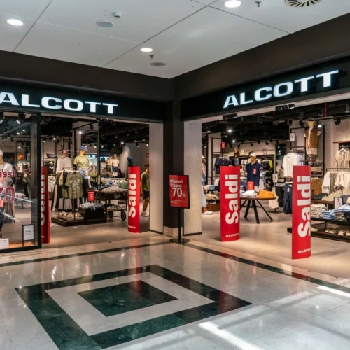 negozio alcott centro commerciale lingotto