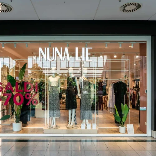 negozio nuna lie centro commerciale lingotto