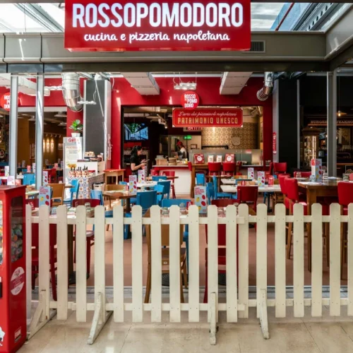 negozio rossopomodoro centro commerciale lingotto
